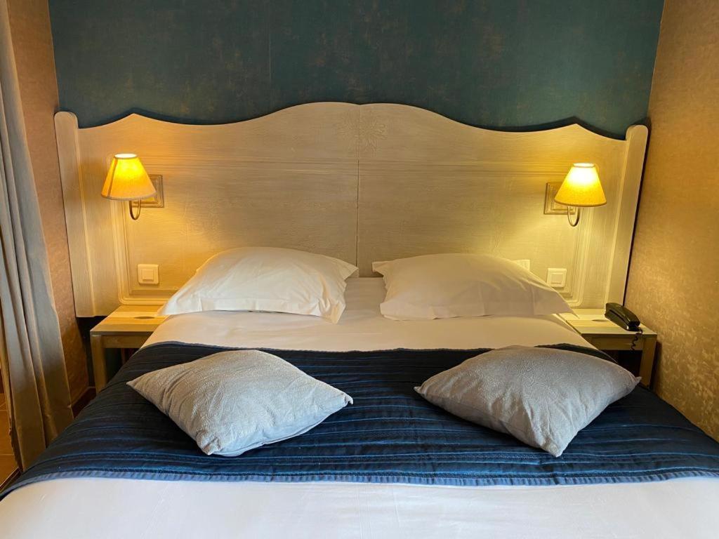 Hotel Saint-Pierre Понтарлие Екстериор снимка