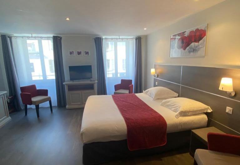 Hotel Saint-Pierre Понтарлие Екстериор снимка