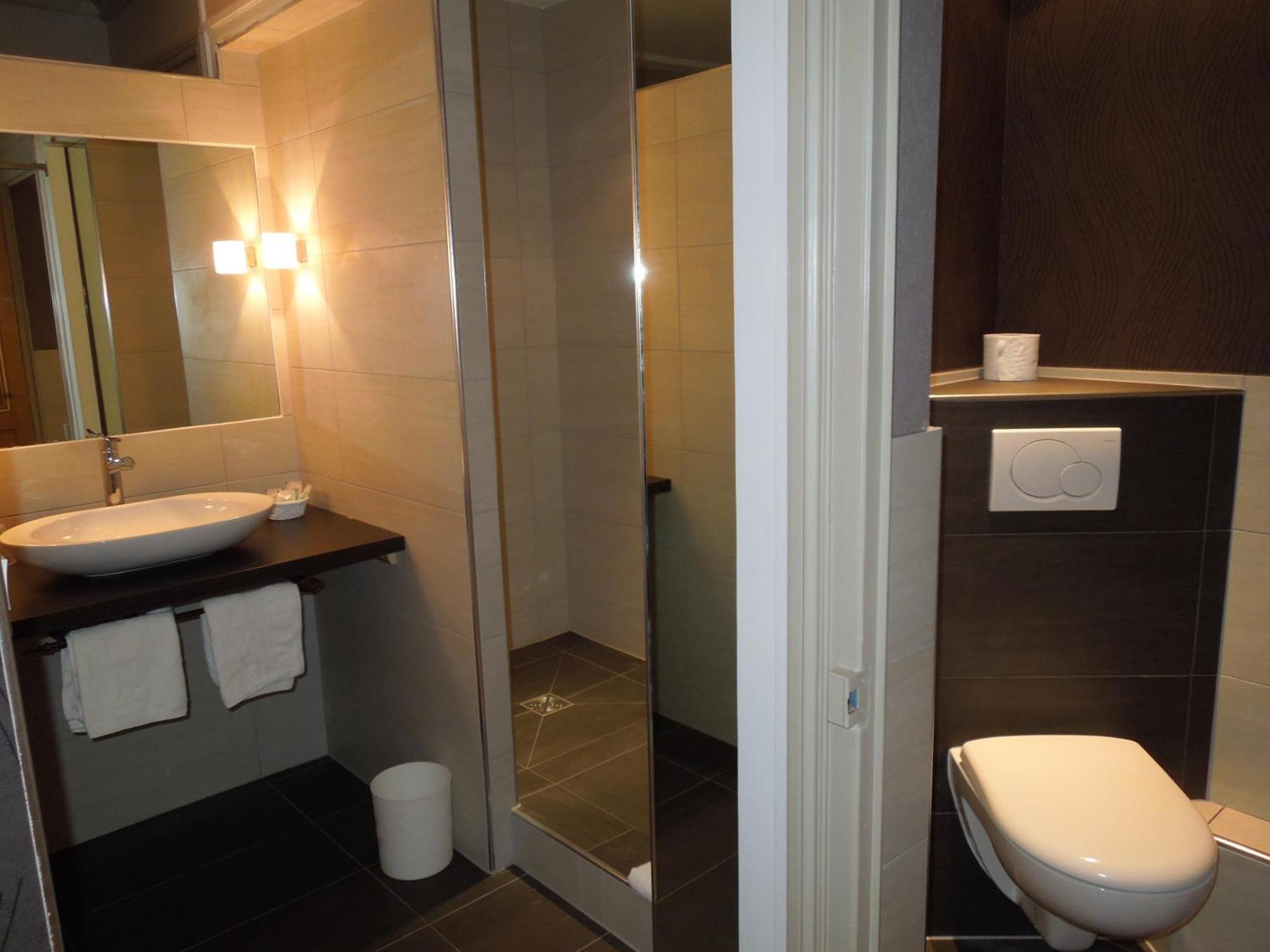 Hotel Saint-Pierre Понтарлие Екстериор снимка